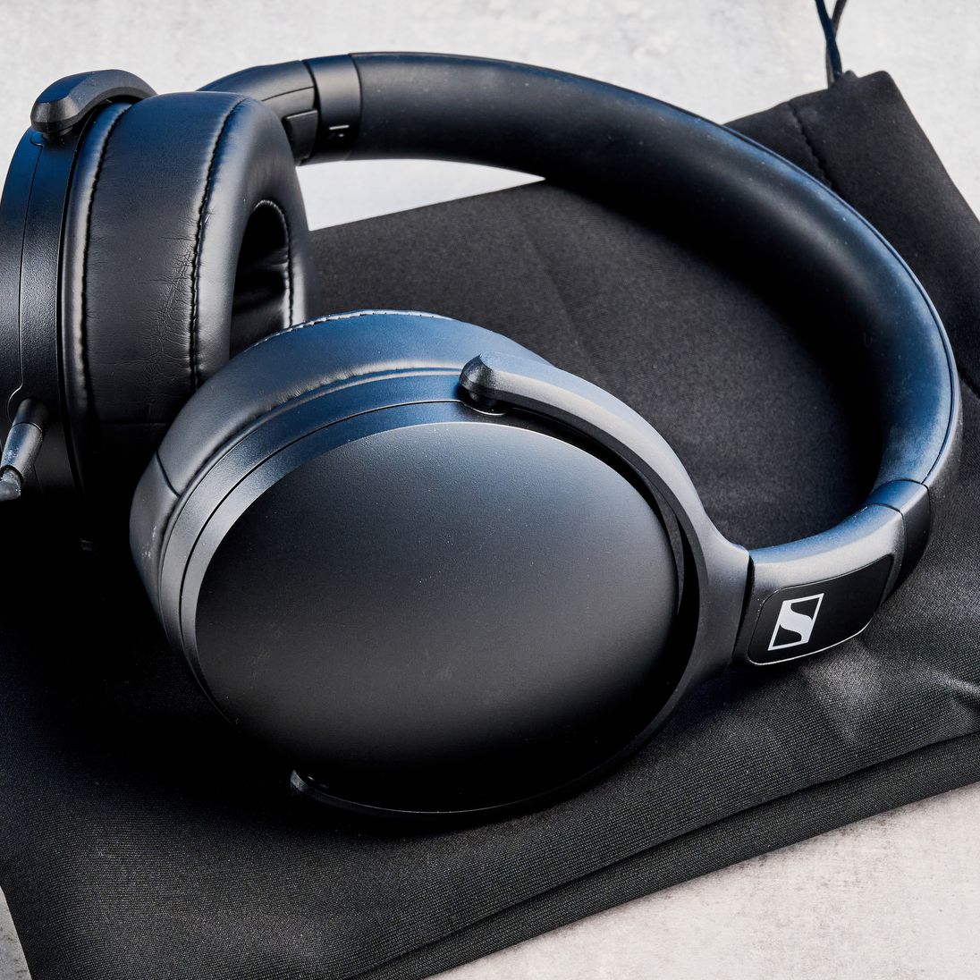 هدفون حرفه ای سنهایزر مدل HD 400S هدفون حرفه ای سنهایزر مدل HD 400S